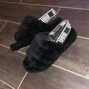 NEW! black Ugg fluff yeah slides